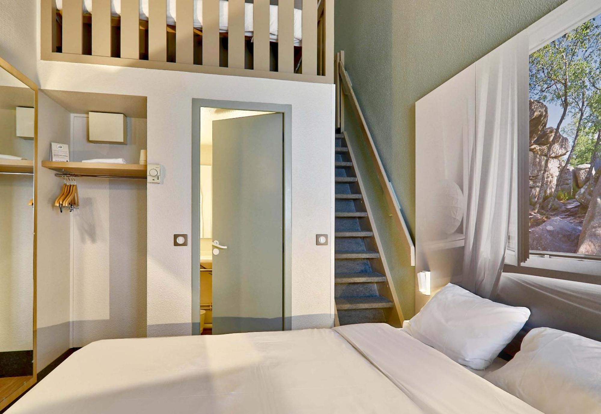 B&B Hotel Clermont-Ferrand Le Brezet Aeroport ภายนอก รูปภาพ