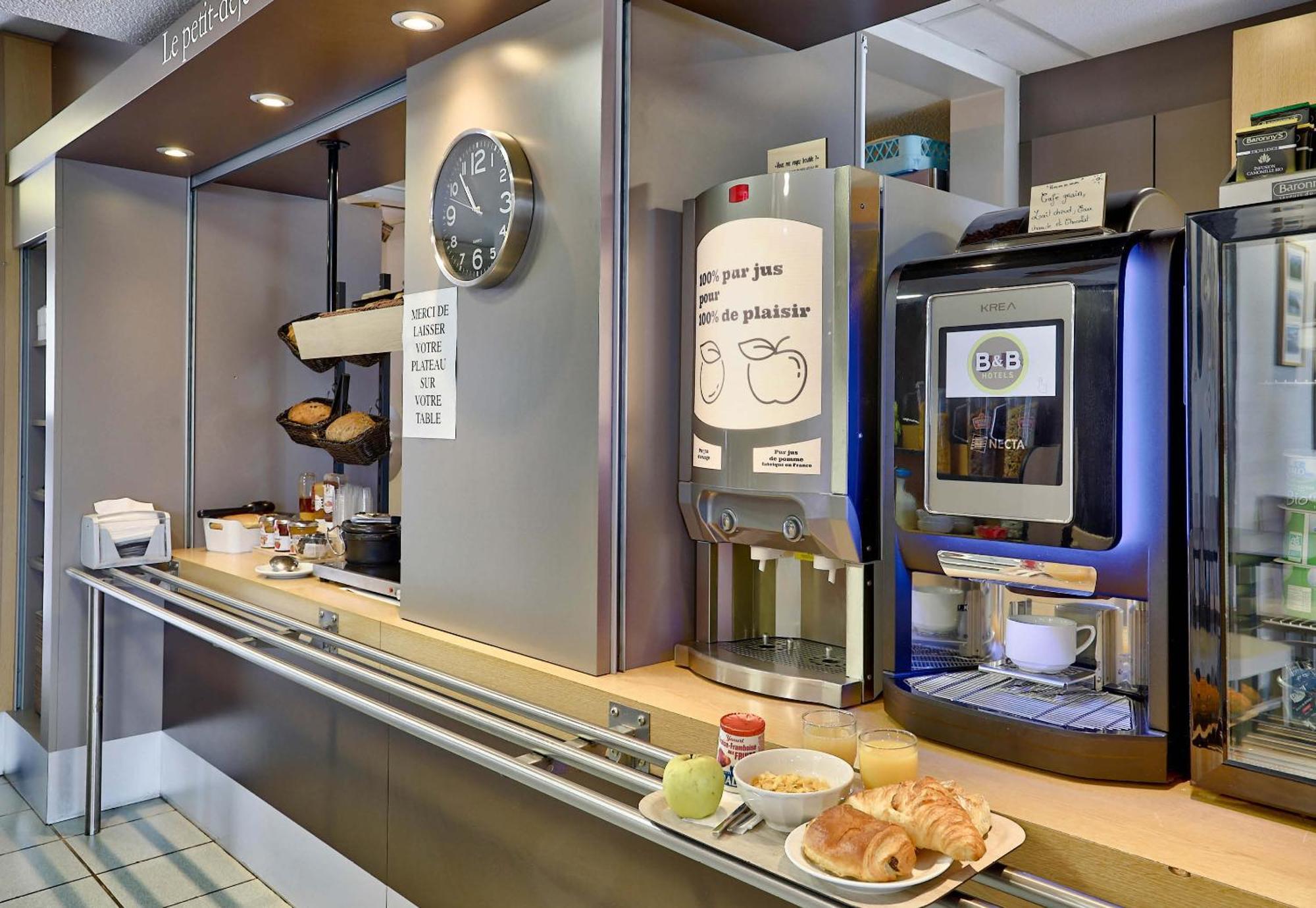 B&B Hotel Clermont-Ferrand Le Brezet Aeroport ภายนอก รูปภาพ
