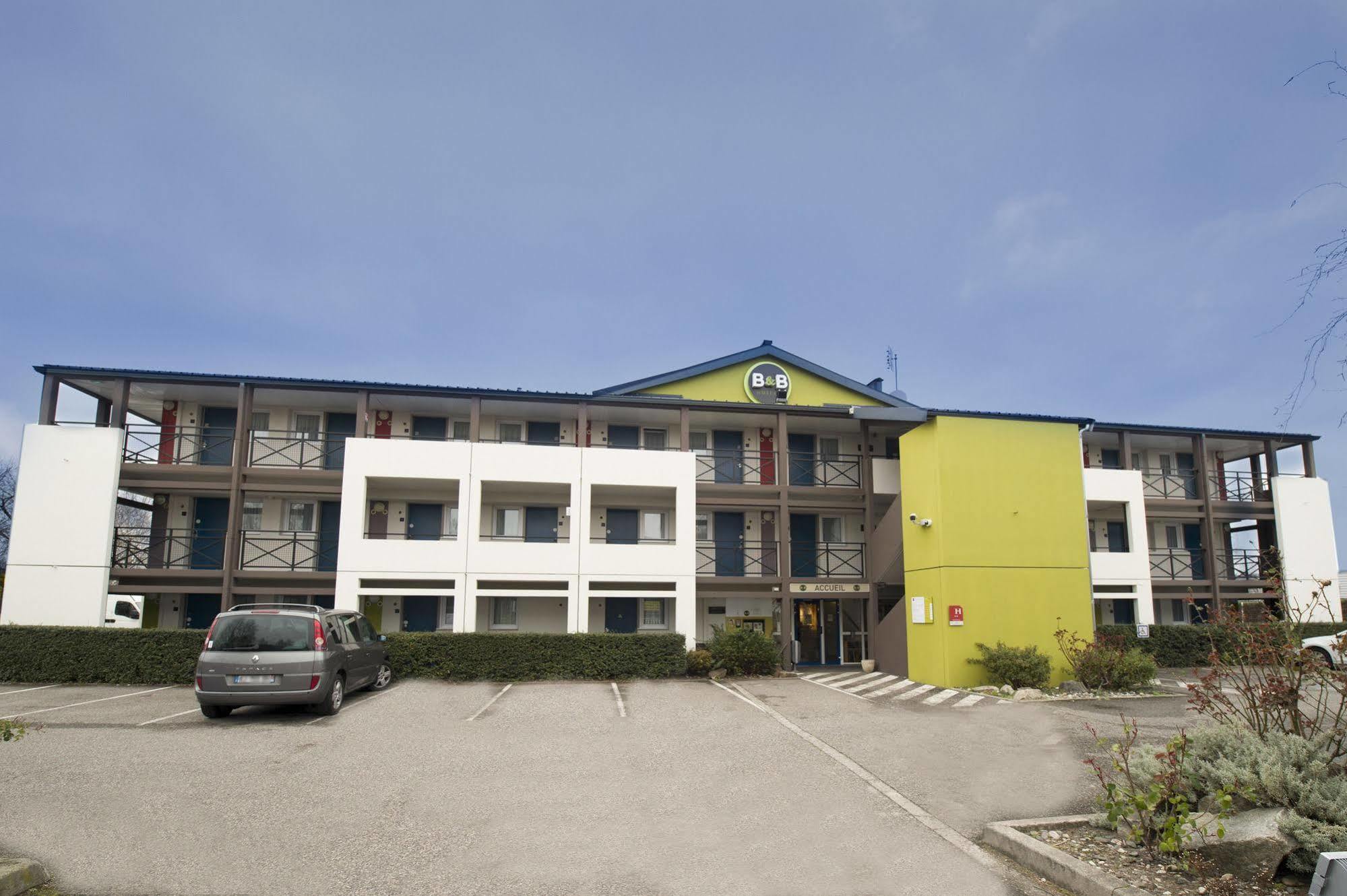 B&B Hotel Clermont-Ferrand Le Brezet Aeroport ภายนอก รูปภาพ